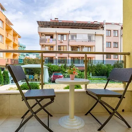 Helios Luxury Апарт-готель 2*