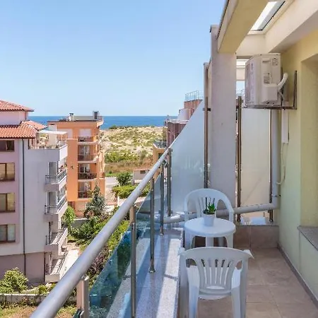 Helios Luxury Appart hôtel 2*