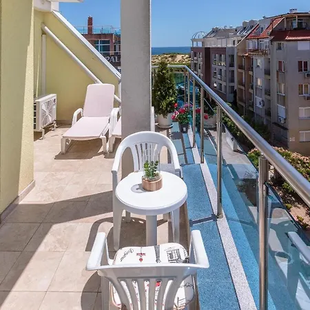 Appart hôtel Helios Luxury 2*