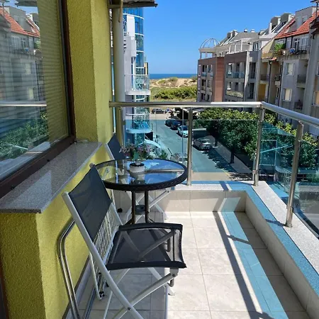 Helios Luxury Appart hôtel 2*