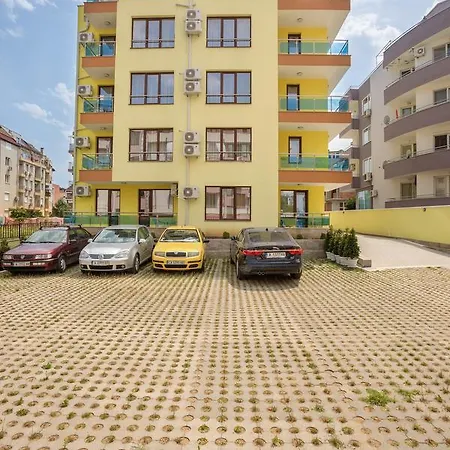 Helios Luxury Ξενοδοχείο με διαμερίσματα 2*