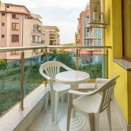 Helios Luxury 2* Πριμόρσκο
