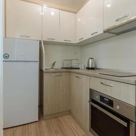 Helios Luxury Appart hôtel 3*