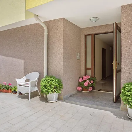 公寓式酒店 Helios Luxury 3*