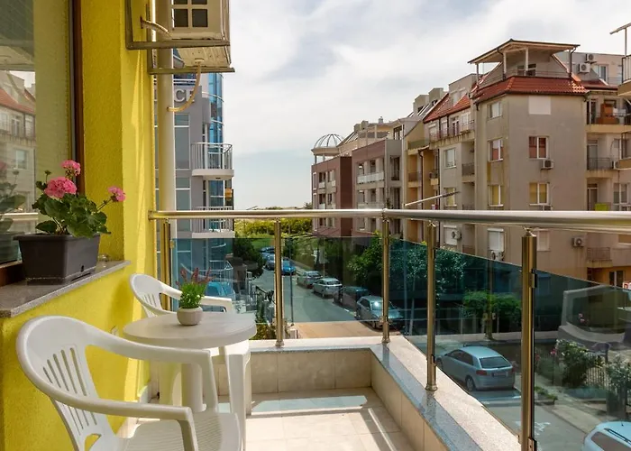 Aparthotel Helios Luxury 3*