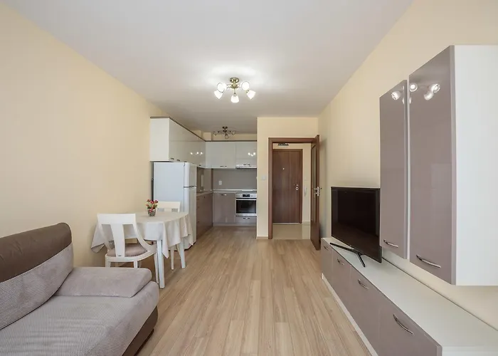 Aparthotel Helios Luxury 3*