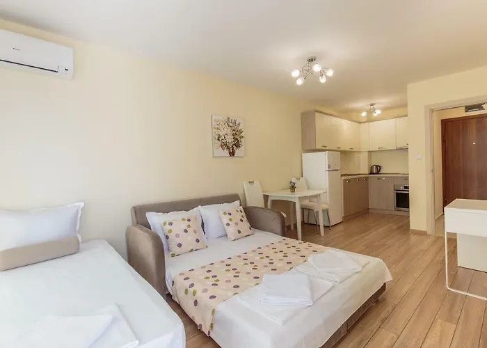 Aparthotel Helios Luxury Primorsko